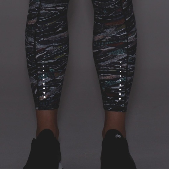 Lululemon Fast And Free 7/8 Tight Leggings - Picture 4 of 16